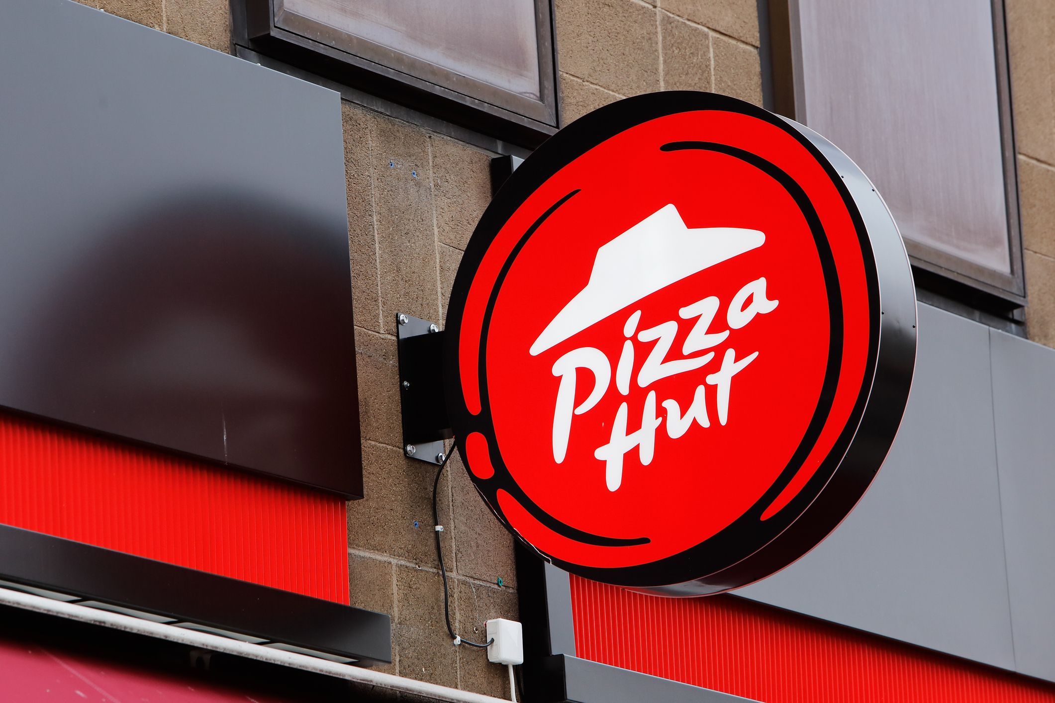 pizza-hut-crea-pizzawrmr-il-supporto-per-ps-5-che-ti-scalda-la-pizza-main