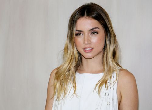 ana-de-armas-e-sidney-sweeney-insieme-in-eden-ed-e-subito-stranded-deep-preview