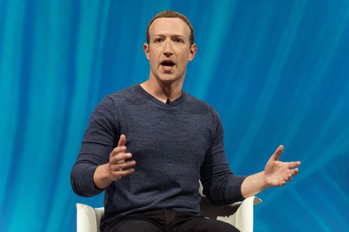 zuckerberg-lancia-llama-3-su-instagram-facebook-e-whatsapp-e-la-migliore-al-mondo-preview